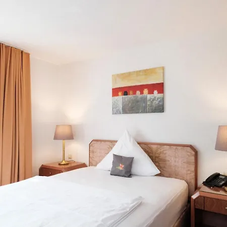 Flora Moehringen Hotel 3*
