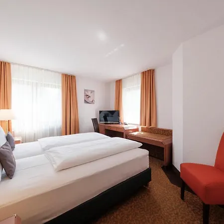 Hotel Flora Möhringen 3*