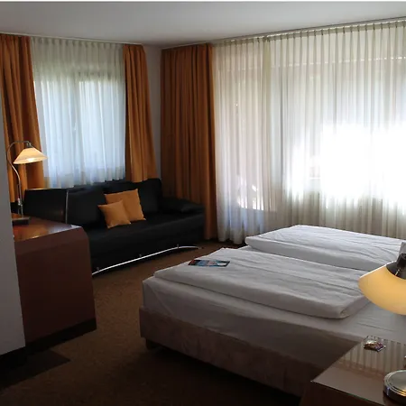 Flora Moehringen Hotel 3*