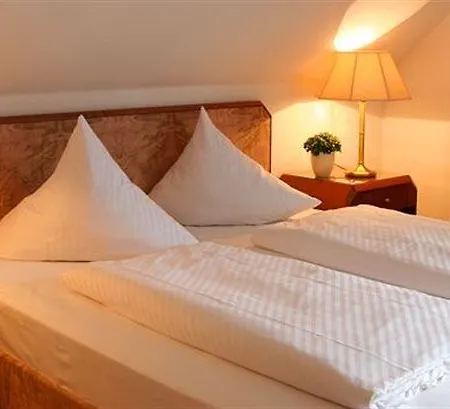 Flora Möhringen 3* Stuttgart