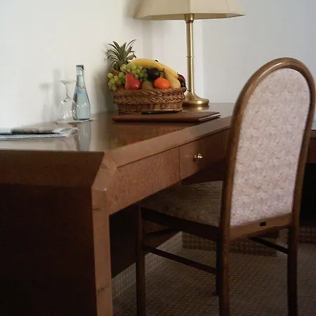 Flora Möhringen Hotel 3*