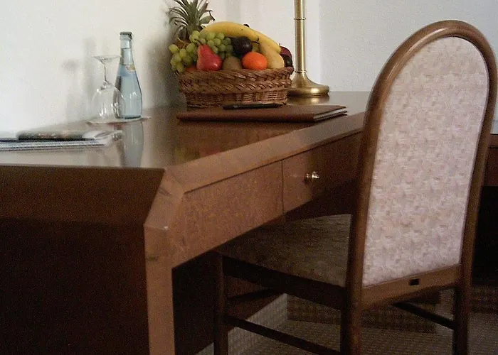 Flora Moehringen Szálloda 3*