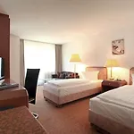 莫林根弗洛拉酒店 酒店 3*