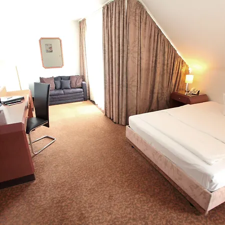 Flora Moehringen 3* Stuttgart