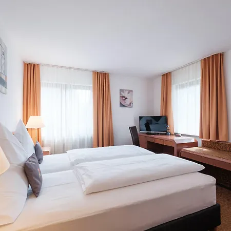 Flora Moehringen Hotel 3*