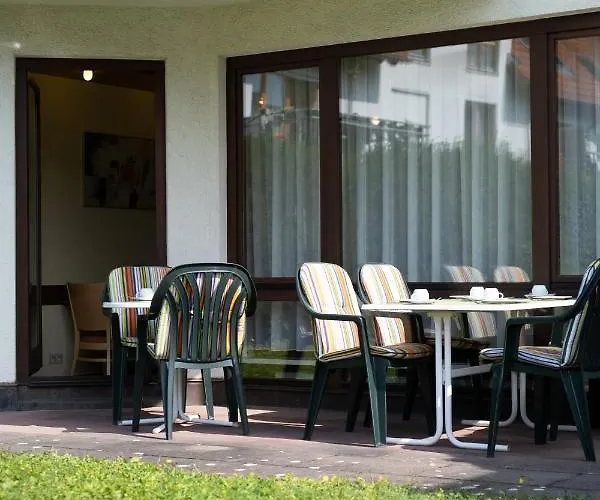 Flora Moehringen Hotel 3*