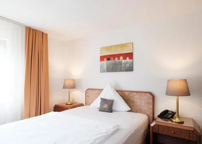 Flora Moehringen Otel 3*