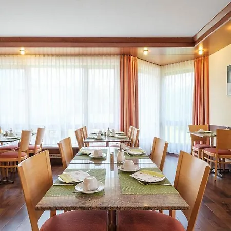 Flora Moehringen 3* Stuttgart
